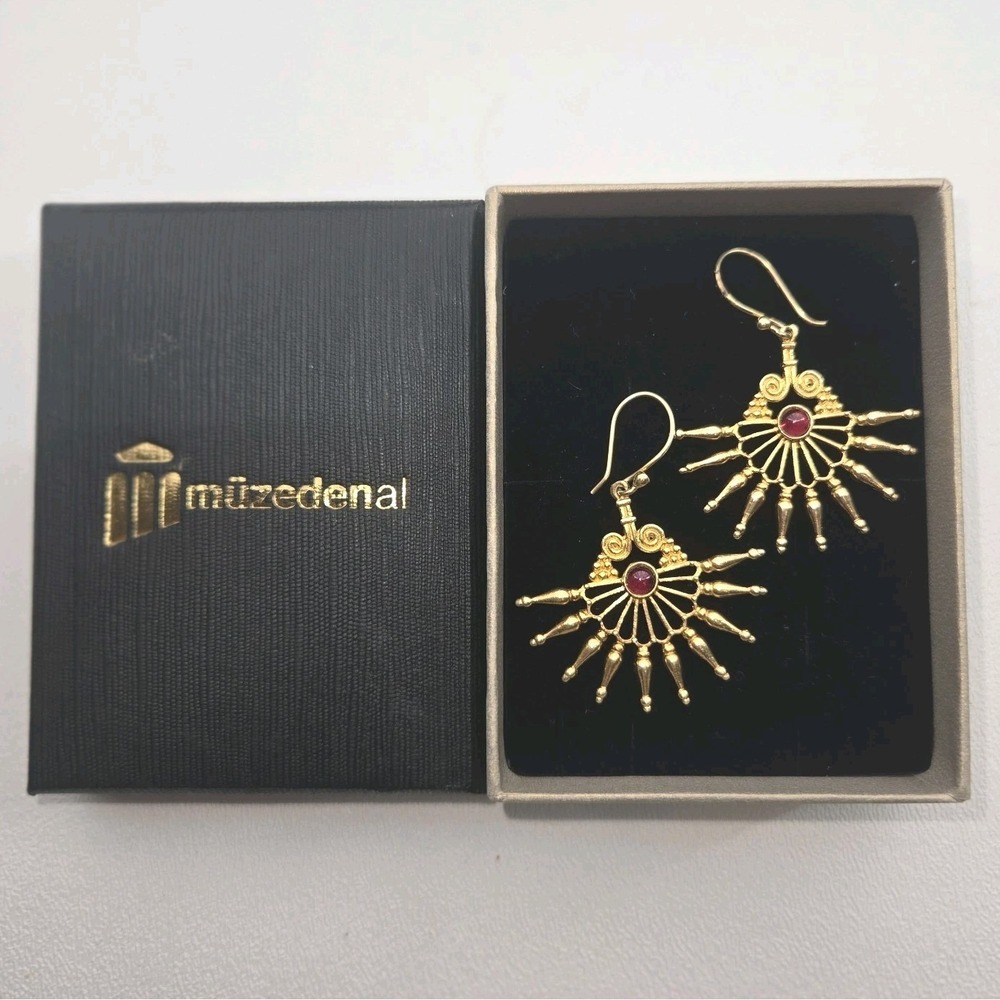 Muzedenal Turkish Museum Shop Earrings Red Stone Gold Tone Ottoman Istanbul New